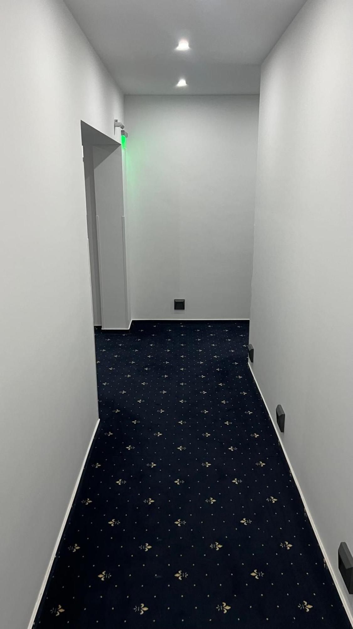 Hotel & Restaurant Am Kirschberg Alten Buseck Екстер'єр фото