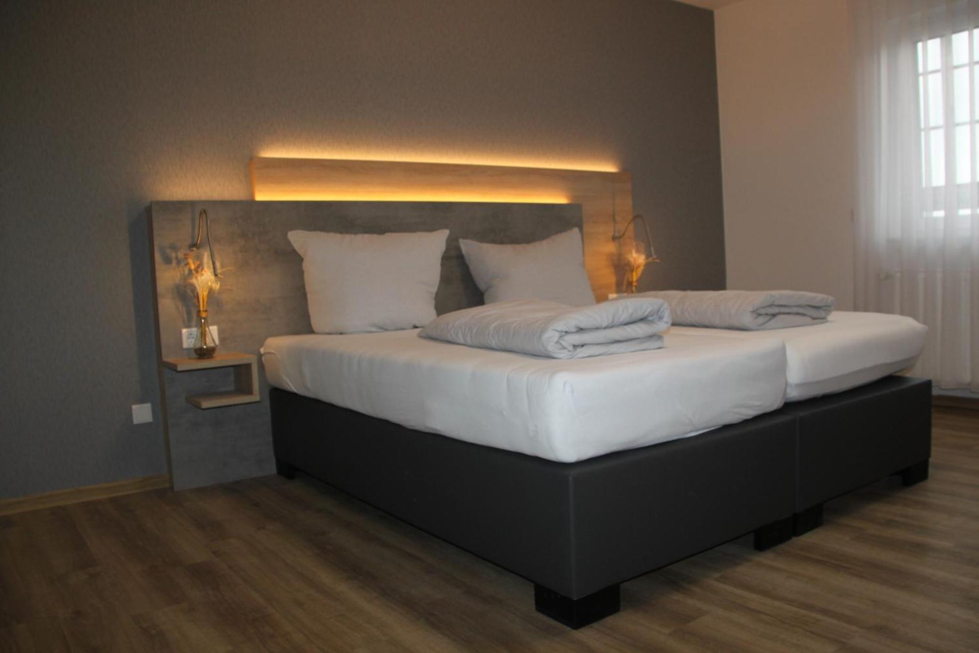 Hotel & Restaurant Am Kirschberg Alten Buseck Екстер'єр фото